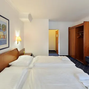 Ambassador Parkhotel 3* Munich